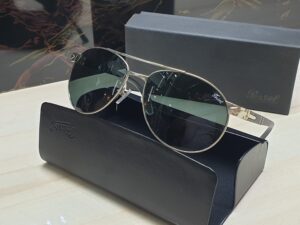 نظارة بيرسول رجالى معدن كلاسيك لون سيلفر