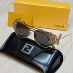 النضارة الترند الفراشة أستيل مختلف لون فريم دهبي