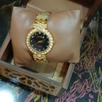 ساعة يد حريمى معدن مرصعة بفصوص ميناء سودة