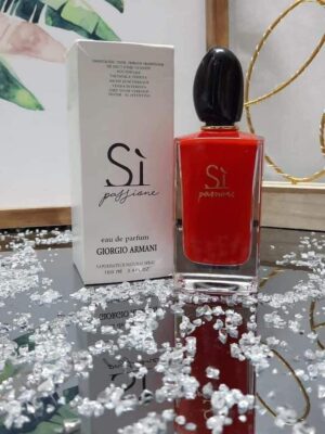 عطر حريمى سي الأحمر