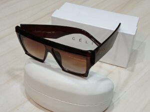 نظارة حريمى عريضة لون بنى صناعة أيطالى