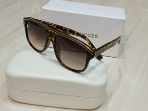 نظارة حريمى عريضة لون تايجر