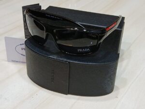 نظارة رجالى بسحبة لون أسود لامع صناعة أيطالى