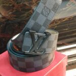 حزام شبابي لويس فيتون جلد طبيعىلون مميز